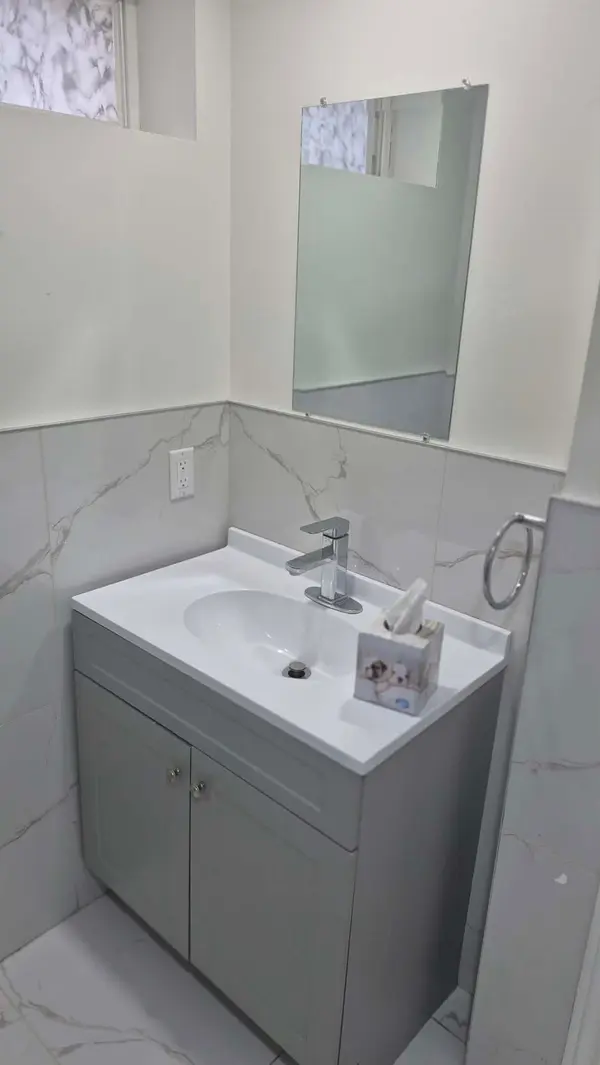 24 GRISELDA CT, Brampton, ON L6S 1M6