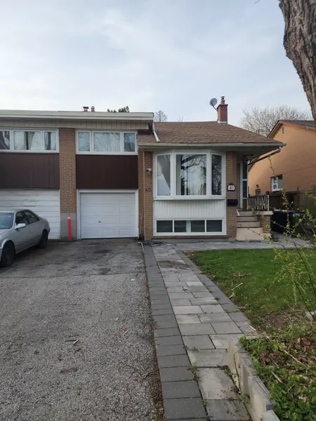 40 Pinemore CRES, Toronto C13, ON M3A 1W6