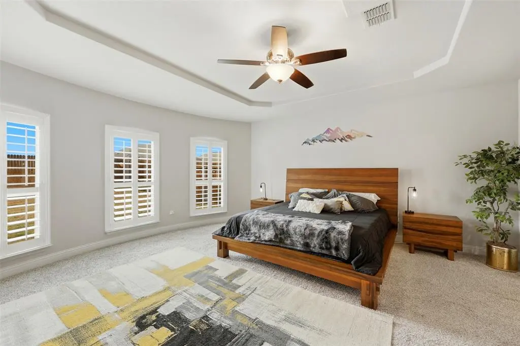 418 Crestview Drive, Midlothian, TX 76065