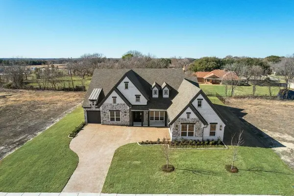 529 Fallen Timber Drive, Heath, TX 75126