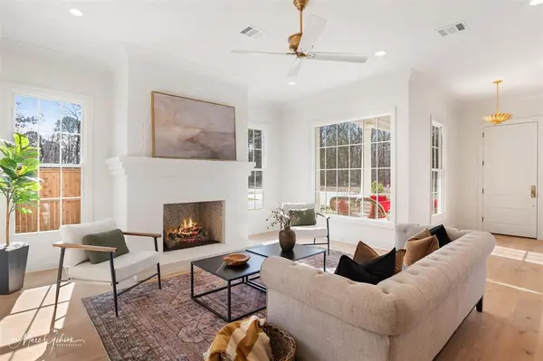 2101 Pecan Sq Avenue, Shreveport, LA 71106