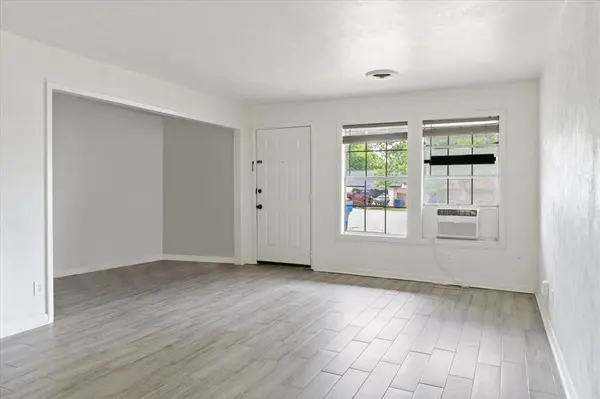 716 N Cummings Drive, Alvarado, TX 76009