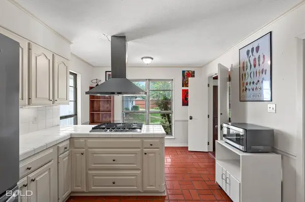 203 Kensington Avenue, Bossier City, LA 71111