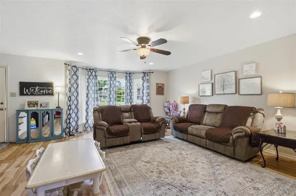 5852 Marina Drive #21, Garland, TX 75043