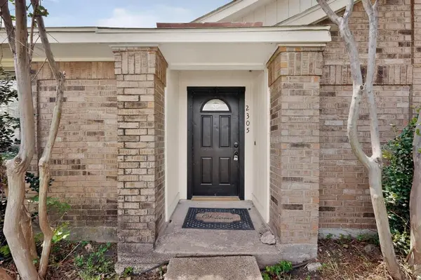 2305 Rockbluff Court, Rowlett, TX 75088
