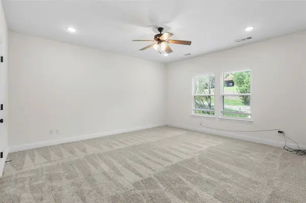 2625 Austin Drive, Granbury, TX 76048