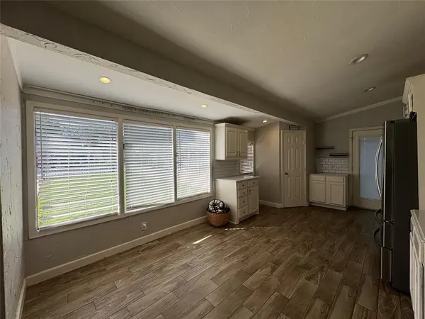 412 Willowbrook Drive, Mesquite, TX 75149