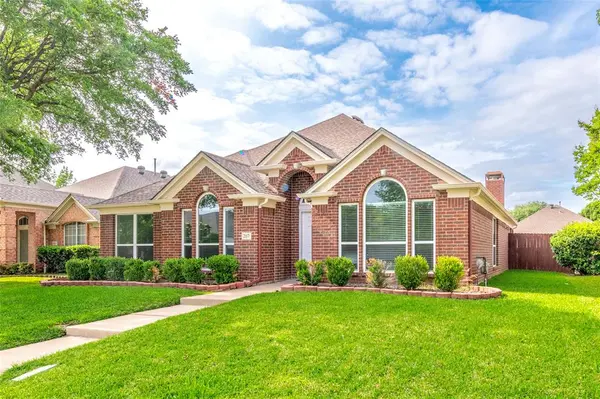 207 Meredith Court, Irving, TX 75063