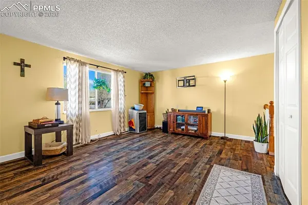 115 Cherry CIR, Fountain, CO 80817