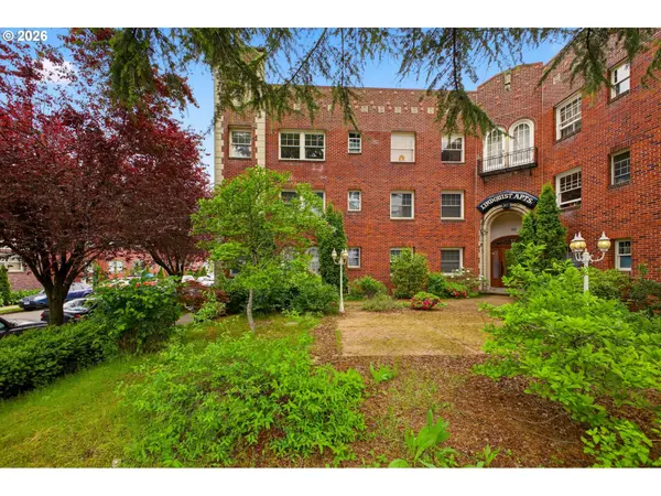 711 NE RANDALL AVE #301, Portland, OR 97232
