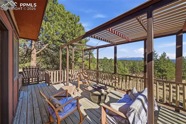 556 Circle DR, Florissant, CO 80816