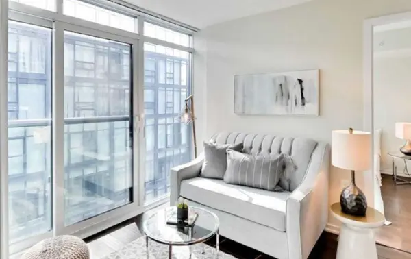 36 Lisgar ST #1706W, Toronto C01, ON M6J 0C7