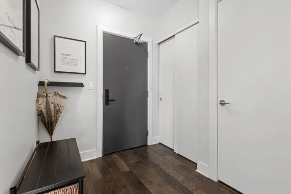 255 Bay ST #302, Ottawa Centre, ON K1R 0C5