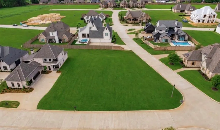 301 Nightfall Court, Bossier City, LA 71111