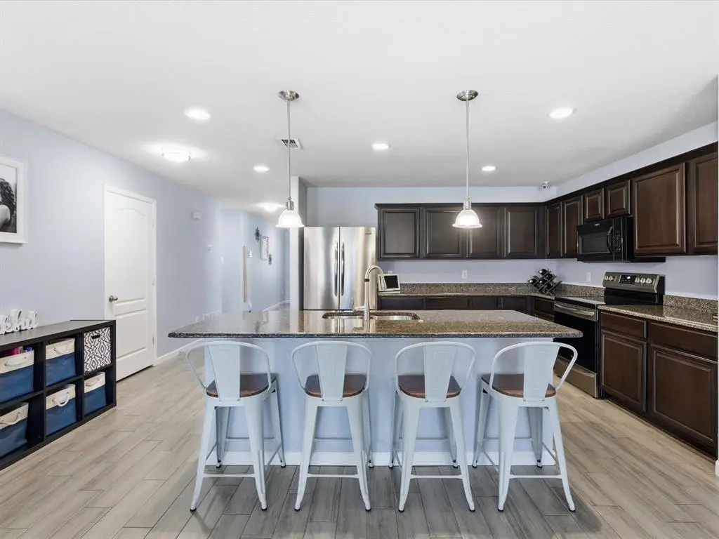 7705 Captain Lane, Fort Worth, TX 76179