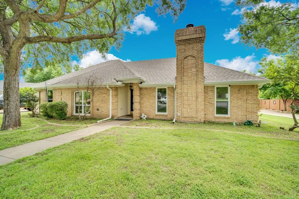 1311 Cindy Court, Cleburne, TX 76033