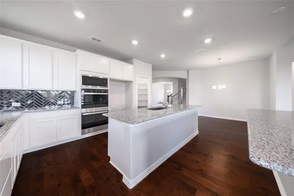 115 Heritage Hill Drive, Forney, TX 75126