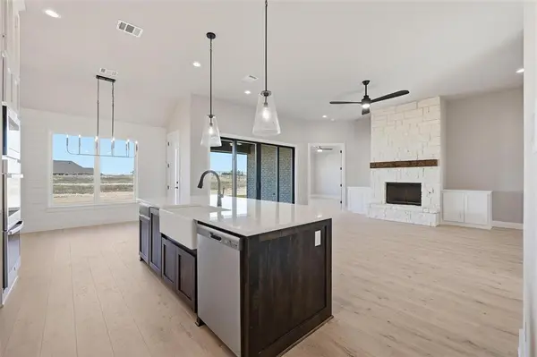 108 Rocky Top, Reno, TX 76020