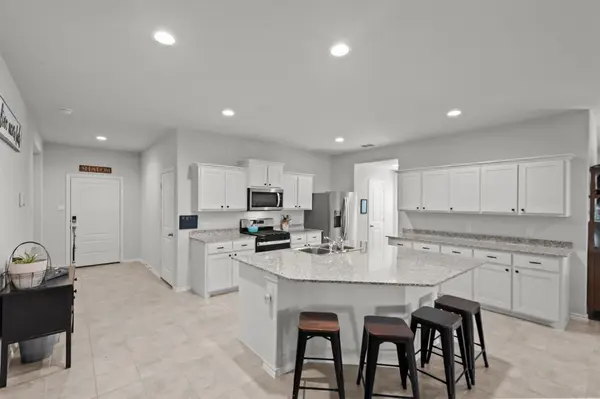 729 Emmons Creek Street, Justin, TX 76247