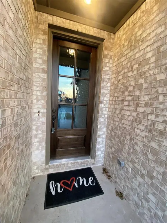 140 Kenilworth Lane, Greenville, TX 75401