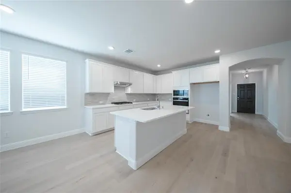 511 Pepperwood Drive, Fate, TX 75087