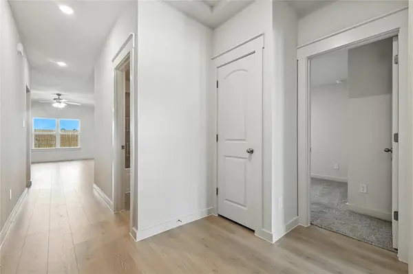 129 John Laurens Drive, Venus, TX 76084