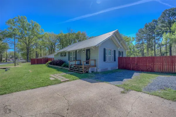 141 W Mckinley Avenue, Haughton, LA 71037