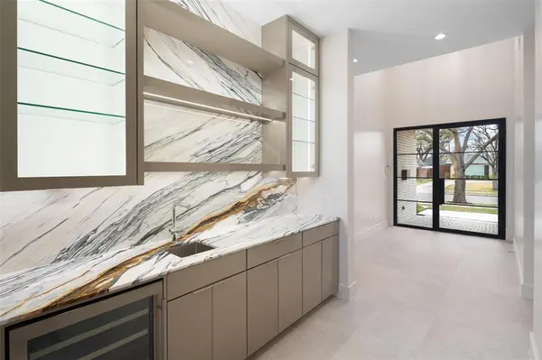 3262 Saint Croix Drive, Dallas, TX 75229