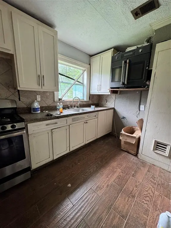 8641 Craige Drive, Dallas, TX 75217