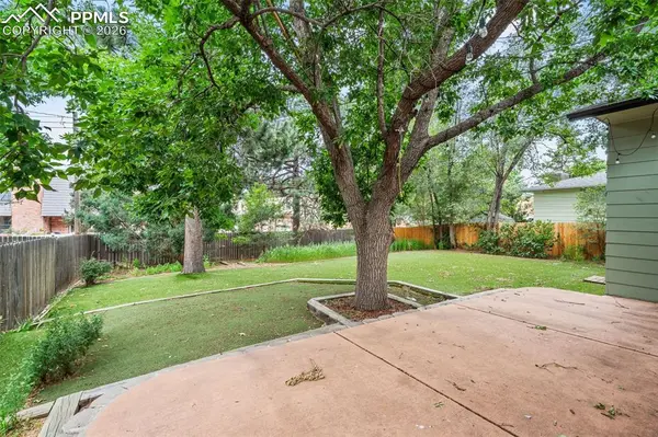 3707 Lander LN, Colorado Springs, CO 80909