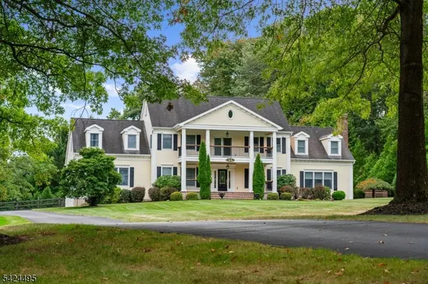 44 Country Acres Dr, Union Twp., NJ 08827