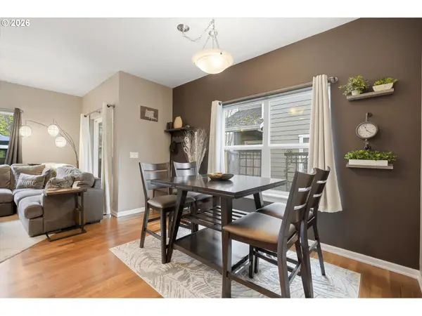 1952 NW YOHN RANCH DR, Mc Minnville, OR 97128