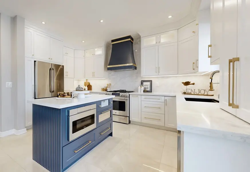 51 Farmhouse CRES, Richmond Hill, ON L4E 0M1