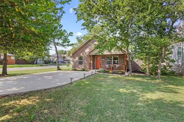 1031 W Gandy Street, Denison, TX 75020