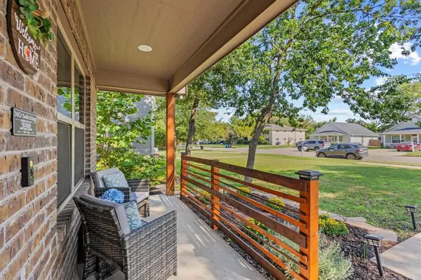 1031 W Gandy Street, Denison, TX 75020