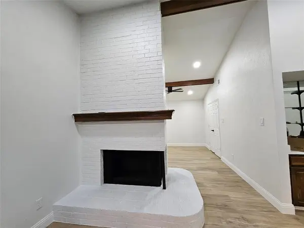 2709 Heather Glen Court, Carrollton, TX 75006