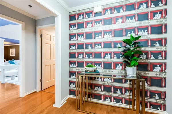 5909 Luther Lane #2104, Dallas, TX 75225