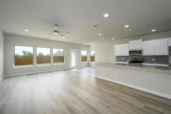 205 Woodhollow Drive, Blue Ridge, TX 75424