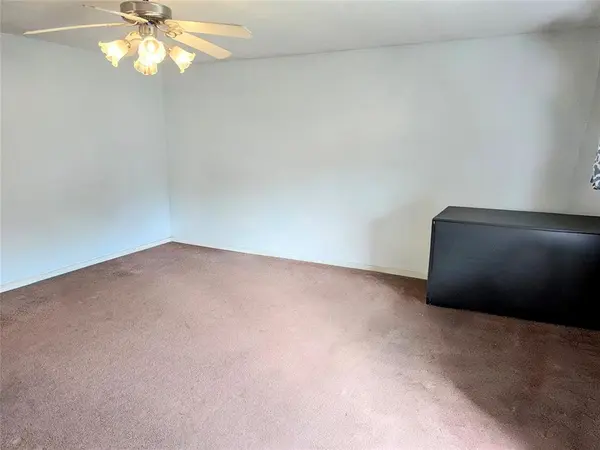 8853 E Buffalo Circle, Willis, TX 77378