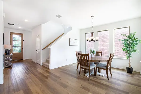 1917 Temple, Van Alstyne, TX 75495