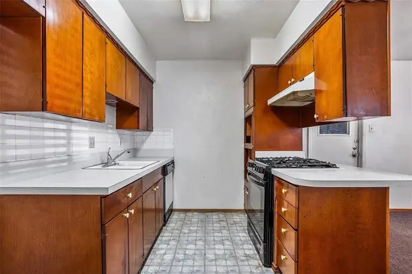 724 E Mustang Street, Crowley, TX 76036