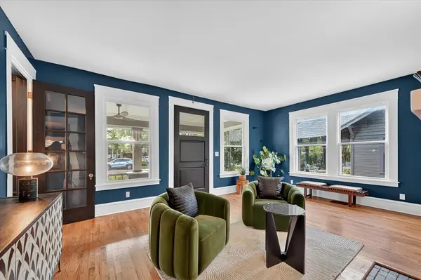 802 Haines Avenue, Dallas, TX 75208