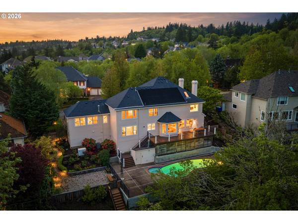 2512 NW PINNACLE DR, Portland, OR 97229