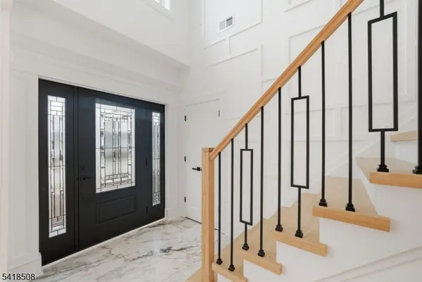 110 Platt Ave, Saddle Brook Twp., NJ 07663