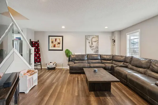 45 Copperfield Heath SE, Calgary, AB T2Z 4V2