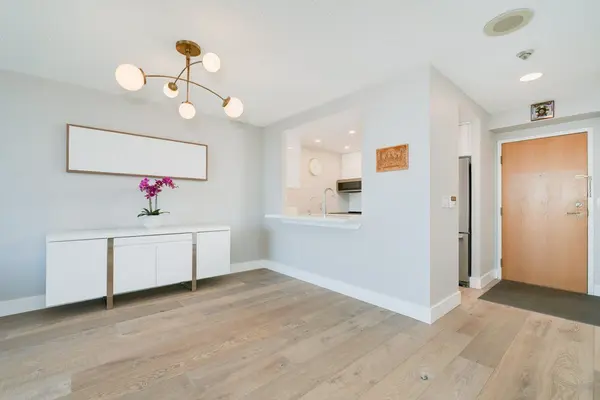 7 Concorde PL #2812, Toronto C13, ON M3C 3N4