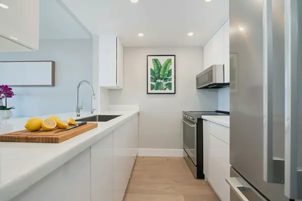 7 Concorde PL #2812, Toronto C13, ON M3C 3N4