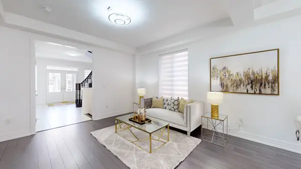 62 Frank Kelly DR, East Gwillimbury, ON L9N 0V2