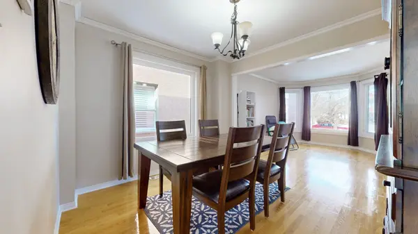 39 Etherington CRES, Barrie, ON L4N 7T2