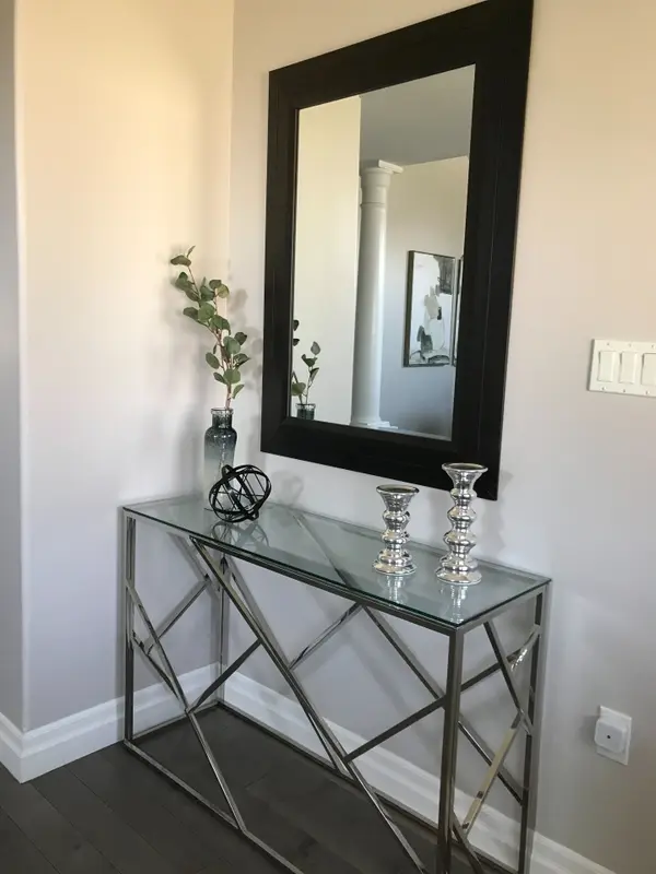 19 Falcon CRES, Barrie, ON L4N 0Y9